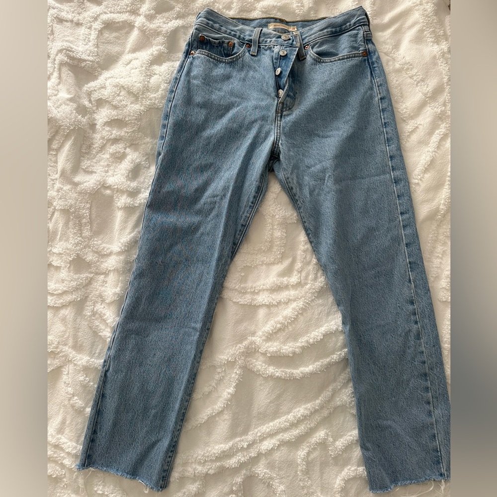 Levi’s wedgie straight leg jean